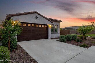 4352 N 91st Gln in Phoenix, AZ - Building Photo - Building Photo
