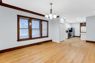 4218 N Monitor Ave-Unit -1 in Chicago, IL - Building Photo - Building Photo