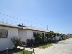 5200 Live Oak St in Cudahy, CA - Building Photo - Building Photo