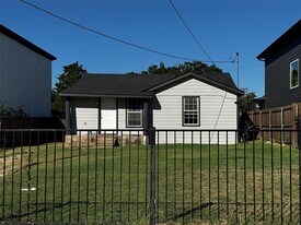 1427 Diceman Ave in Dallas, TX - Building Photo