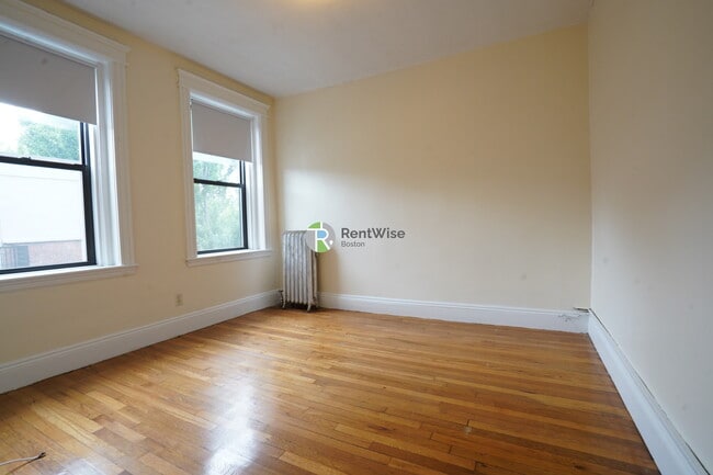 1152 Commonwealth Ave in Boston, MA - Building Photo - Building Photo