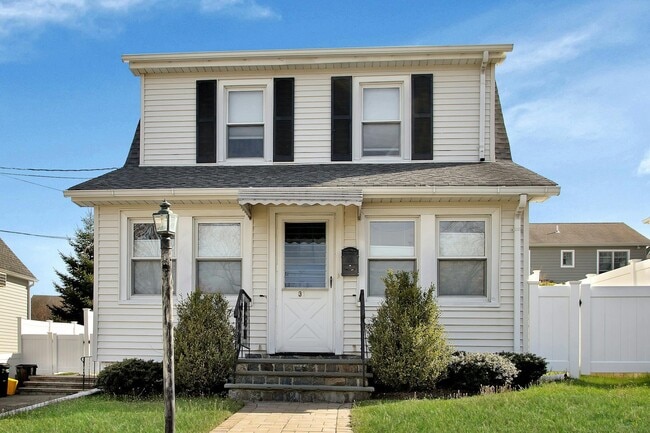 31 Riggs Pl
