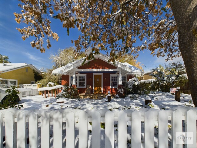 223 E Santa Fe Ave in Santa Fe, NM - Building Photo - Building Photo