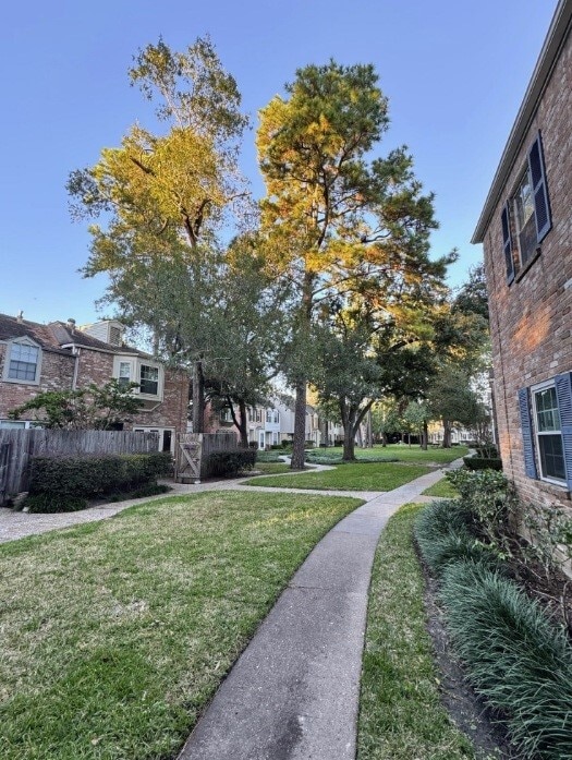 property at 13004 Trail Hollow Dr