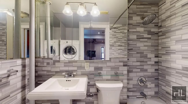 West 53rd Street, Unit 4C in New York, NY - Building Photo - Building Photo