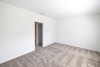 2177 Aquifer Ln in Davenport, FL - Building Photo - Building Photo