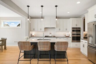 9769 Iron Horse Rd in Woodbury, MN - Building Photo - Building Photo