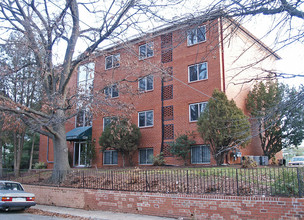 1221 N Quinn St in Arlington, VA - Building Photo - Building Photo