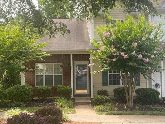 96 Tannenbaum Cir in Greensboro, NC - Building Photo - Building Photo