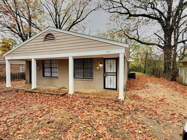 property at 915 Pope St