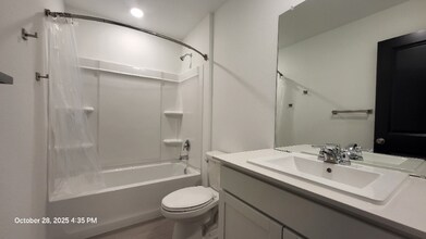 17921 Valle Cupa Ln in New Caney, TX - Building Photo - Building Photo