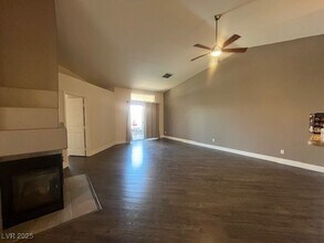 3352 Kylemore St in Las Vegas, NV - Building Photo - Building Photo