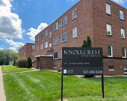 Knollcrest in Mankato, MN - Building Photo