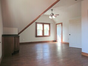 144 Disbrow St in Stratford, CT - Building Photo - Building Photo