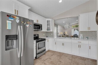 5556 Florence Harbor Dr in Orlando, FL - Building Photo - Building Photo