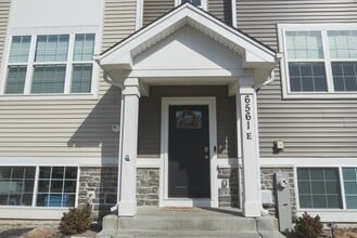 6561 Sassafras Wy in Wonder Lake, IL - Building Photo - Building Photo