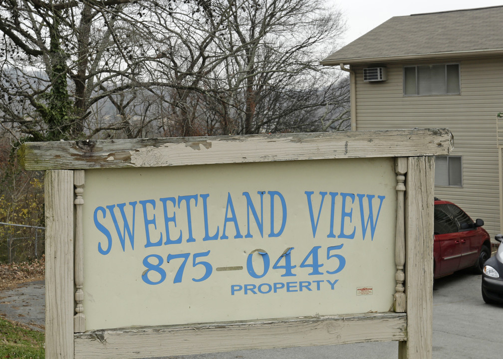 Sweetland View in Red Bank, TN - Building Photo