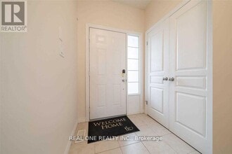 34 House Ln in Hamilton, ON - Building Photo - Building Photo