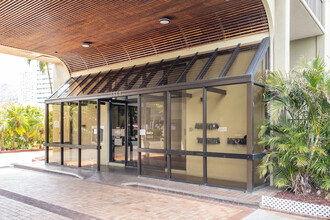 Makiki Plaza in Honolulu, HI - Building Photo - Building Photo