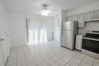 1032 McKinley St in Benbrook, TX - Building Photo - Building Photo