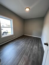 80 Grant Ave in Islip, NY - Building Photo - Building Photo
