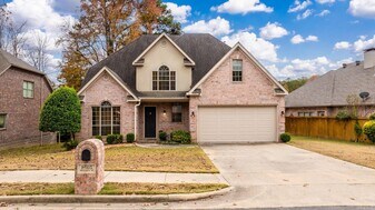 3005 Mossy Creek Dr in Little Rock, AR - Building Photo