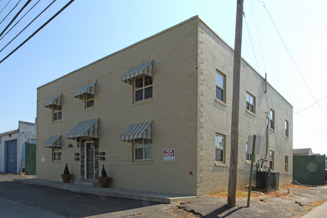 525 2nd St in Shelbyville, KY - Foto de edificio