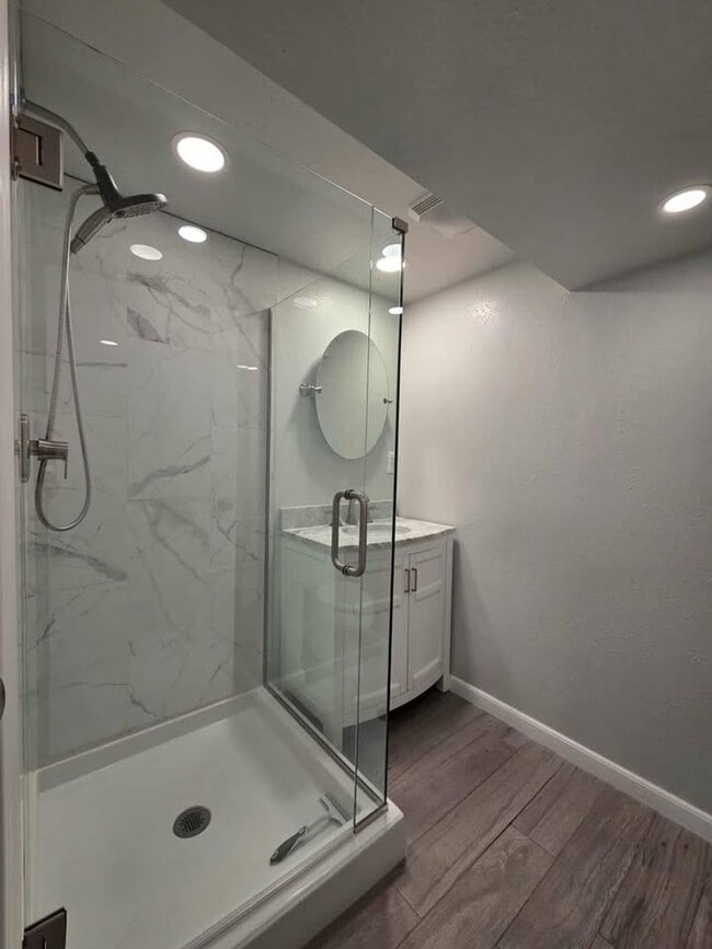 property at 1108 Rosewood Ave