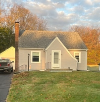 125 Dutch Ln in Hermitage, PA - Building Photo