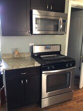 2245 W Shakespeare Ave, Unit 2R in Chicago, IL - Building Photo - Building Photo