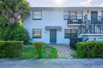 8507 Sunset Dr in Palm Beach Gardens, FL - Building Photo - Building Photo