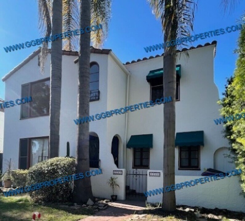 2209-2211 Eucalyptus Ave in Long Beach, CA - Building Photo
