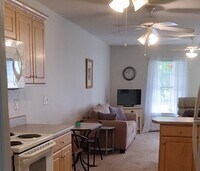 106 W Centennial St, Unit B photo'