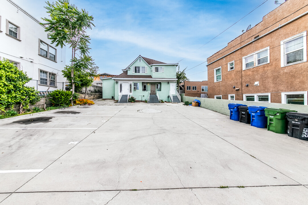 1922 Santa Ynez St in Los Angeles, CA - Building Photo