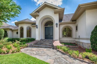 611 Park Ln in Friendswood, TX - Building Photo - Building Photo