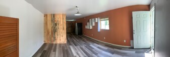 9824 Hwy 421 S in Trade, TN - Building Photo