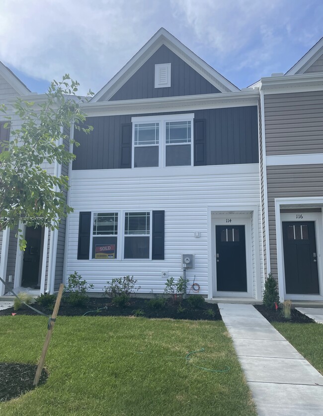 property at 114 Willowtree Ln