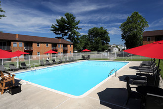 Metropolitan Marlton in Marlton, NJ - Foto de edificio - Building Photo