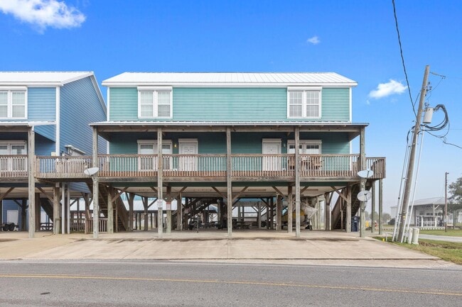 property at 461 Lake Breeze Rd
