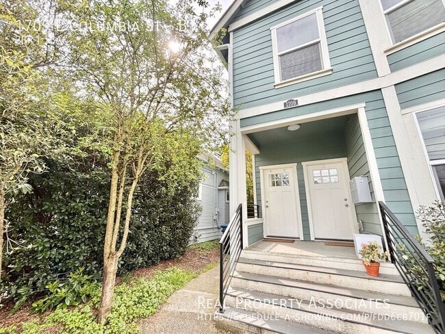 property at 1709 E Columbia St