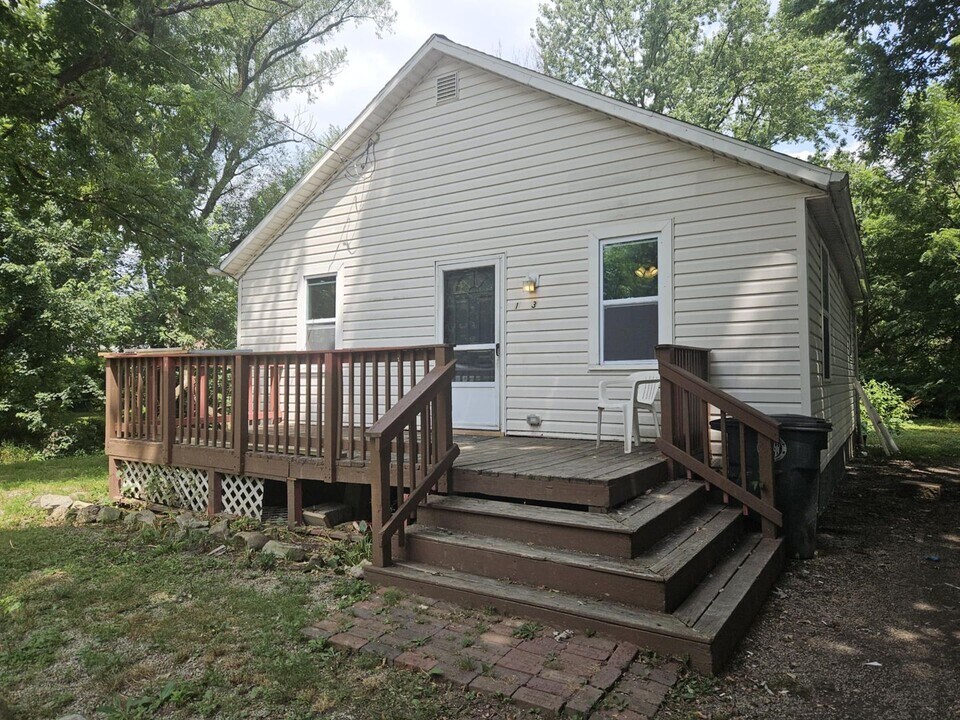 1403 Belcher Ave in Akron, OH - Building Photo