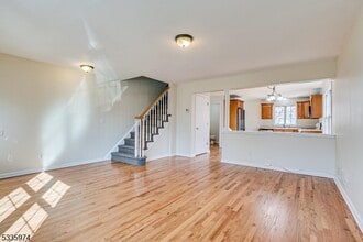 145 Maple Ave in South Bound Brook, NJ - Building Photo - Building Photo