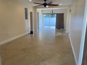 521 SW 93rd Ct in Miami, FL - Building Photo - Building Photo