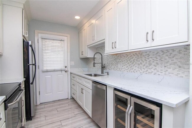 208 Danube Ave in Tampa, FL - Building Photo - Building Photo