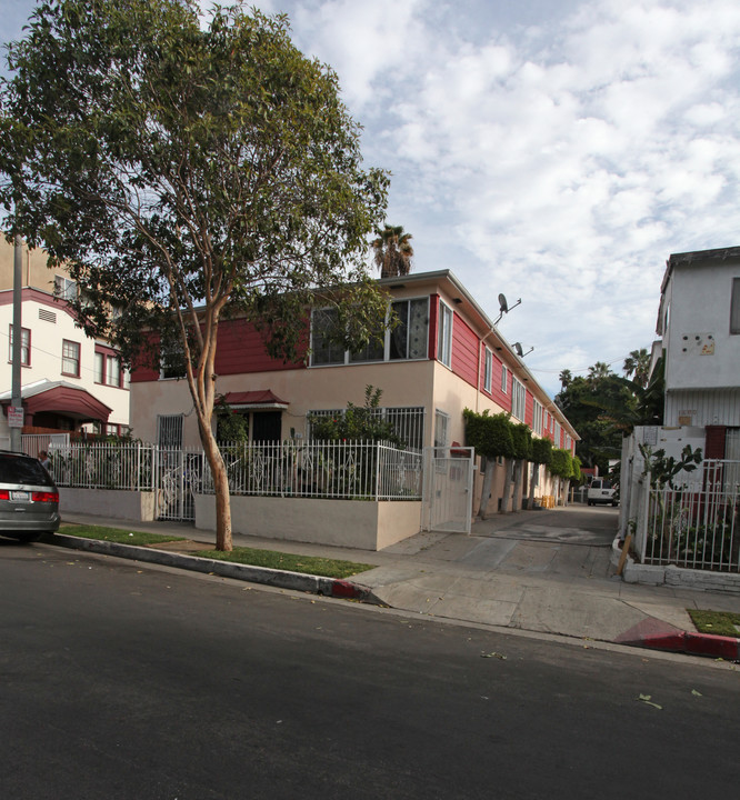 1608 N Serrano Ave in Los Angeles, CA - Building Photo