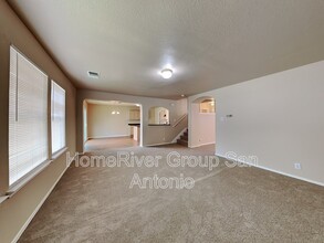 9708 Autumn Arbor in Converse, TX - Building Photo - Building Photo