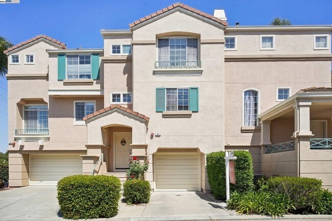 385 Montecito Way in Milpitas, CA - Foto de edificio - Building Photo
