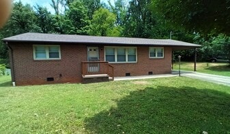 2609 Rockwell Pl in Kingsport, TN - Building Photo