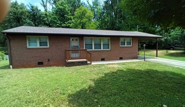 2609 Rockwell Pl