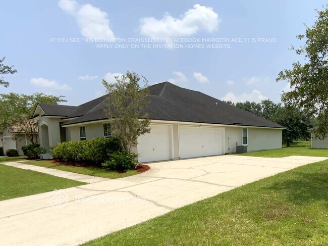 11121 Apple Blossom Trail W in Jacksonville, FL - Building Photo - Building Photo